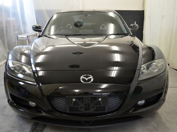 マツダ・RX-8が黒ピカに