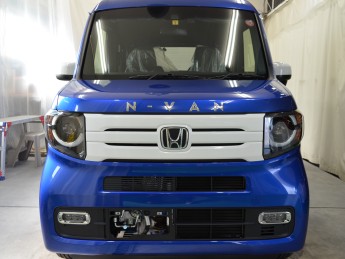 NEWホンダ・N-VAN  /  ULTIMATEコーティング①。